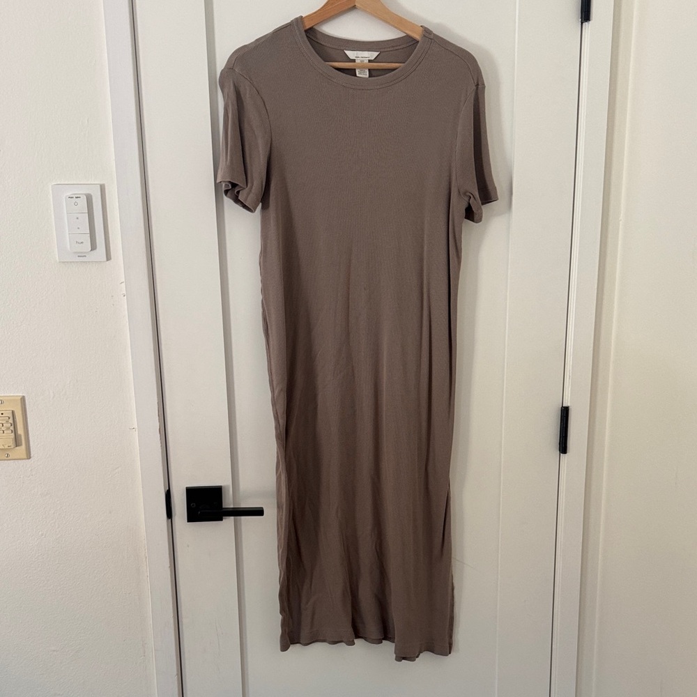 H&M Mama Ribbed T-Shirt Dress